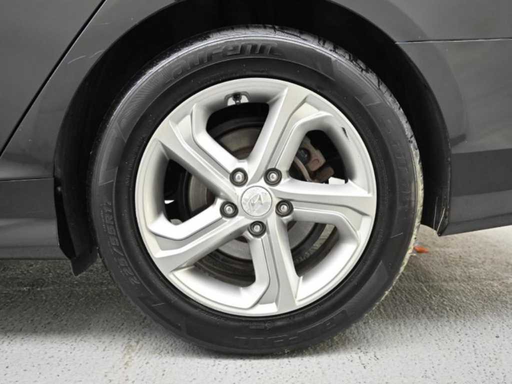 HYUNDAI Sonata - Vista 5