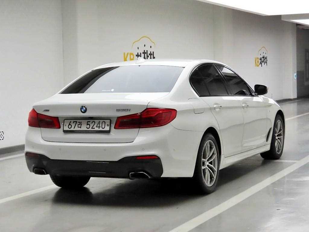 BMW 5 Series - Vista 4