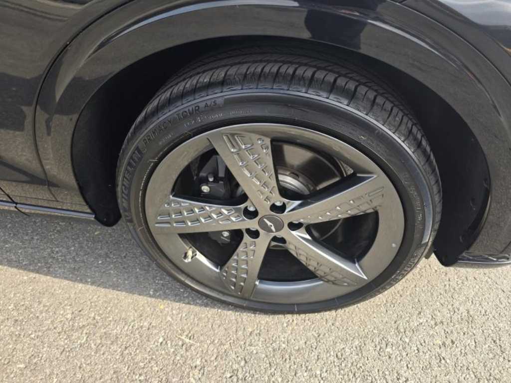 Genesis GV70 - Vista 7