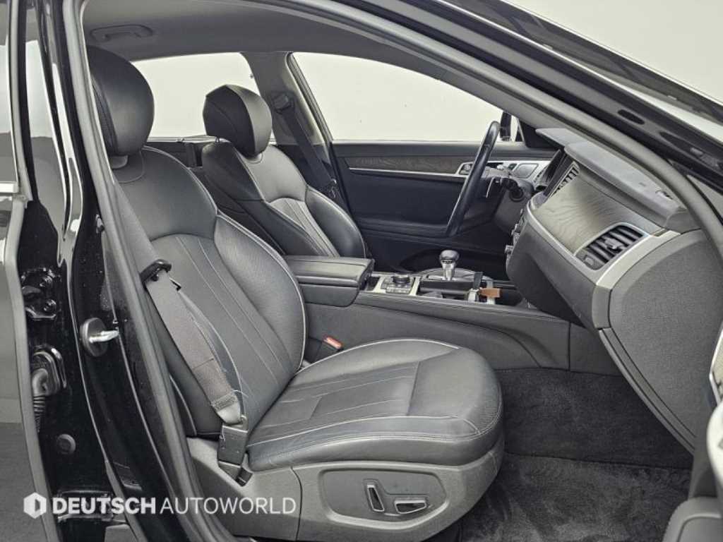 Genesis G80 - Vista 8