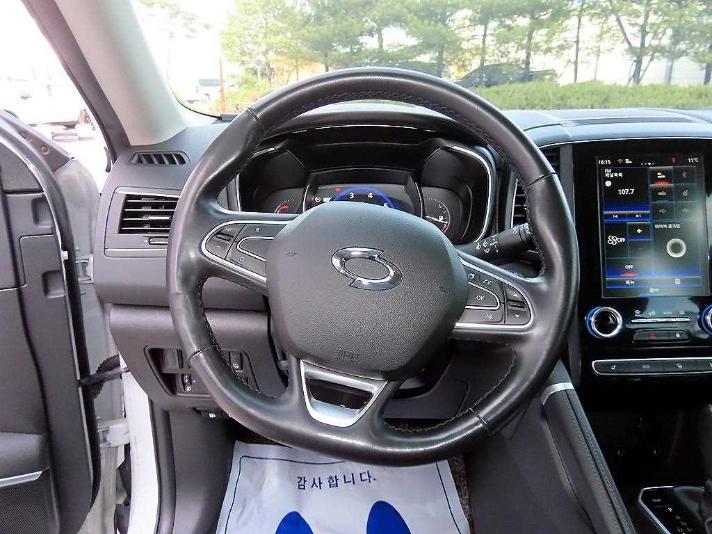 SAMSUNG QM6 - Vista 8