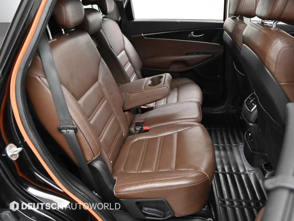 KIA Sorento - Vista 12