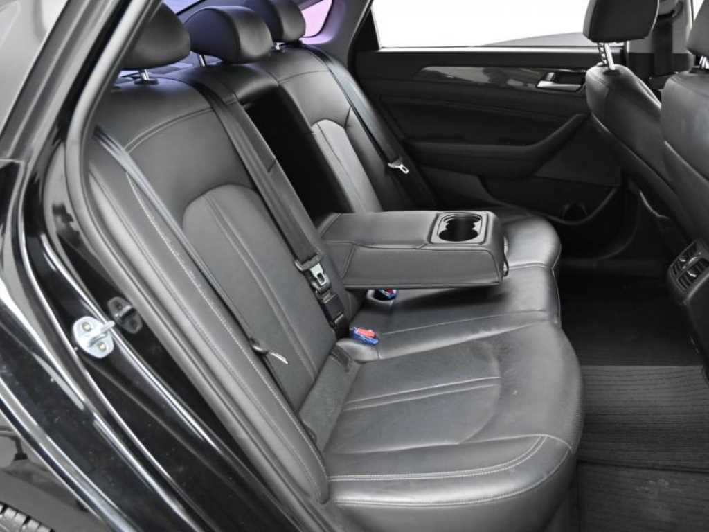 HYUNDAI Sonata - Vista 12