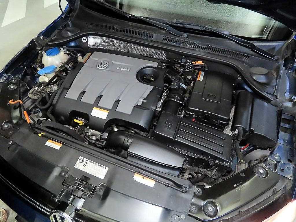 Volkswagen Jetta 2014 Azul - Importación desde Corea - HF Imports Iquique - Foto 17