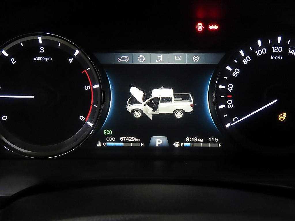 Ssangyong Rexton - Vista 8