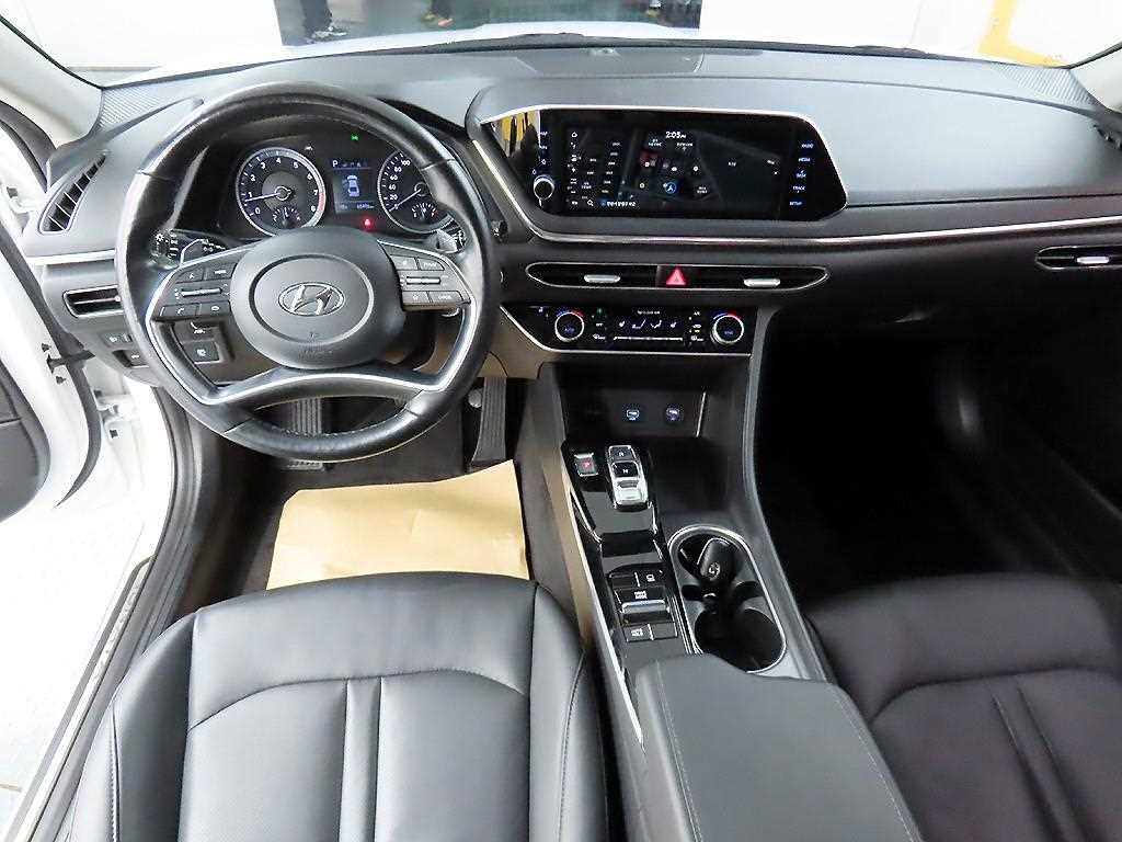 HYUNDAI Sonata - Vista 7