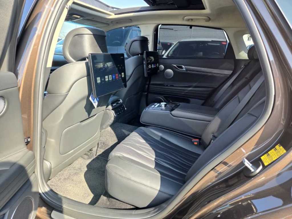 Genesis G80 - Vista 9