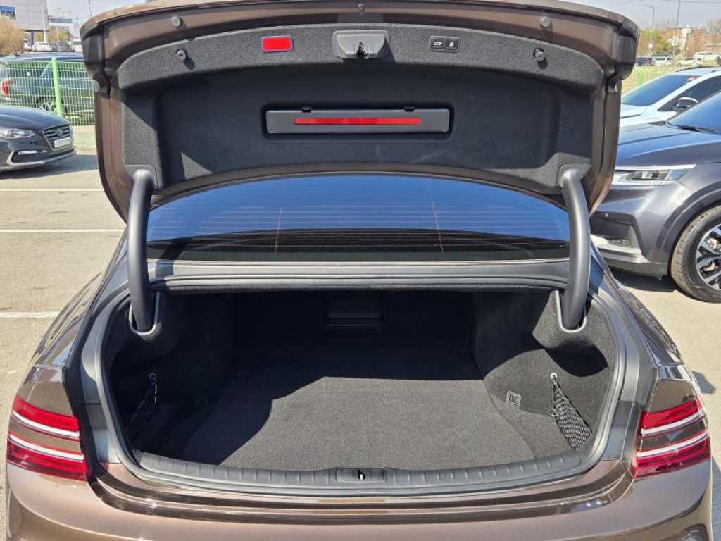 Genesis G80 - Vista 6