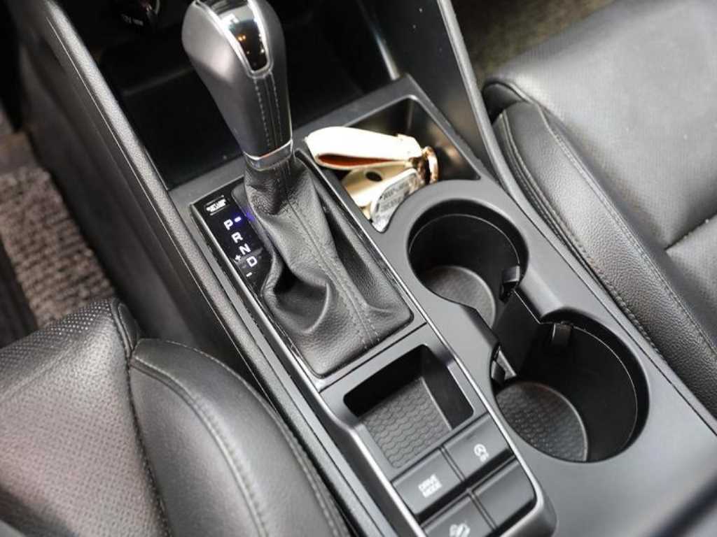 HYUNDAI Tucson - Vista 9