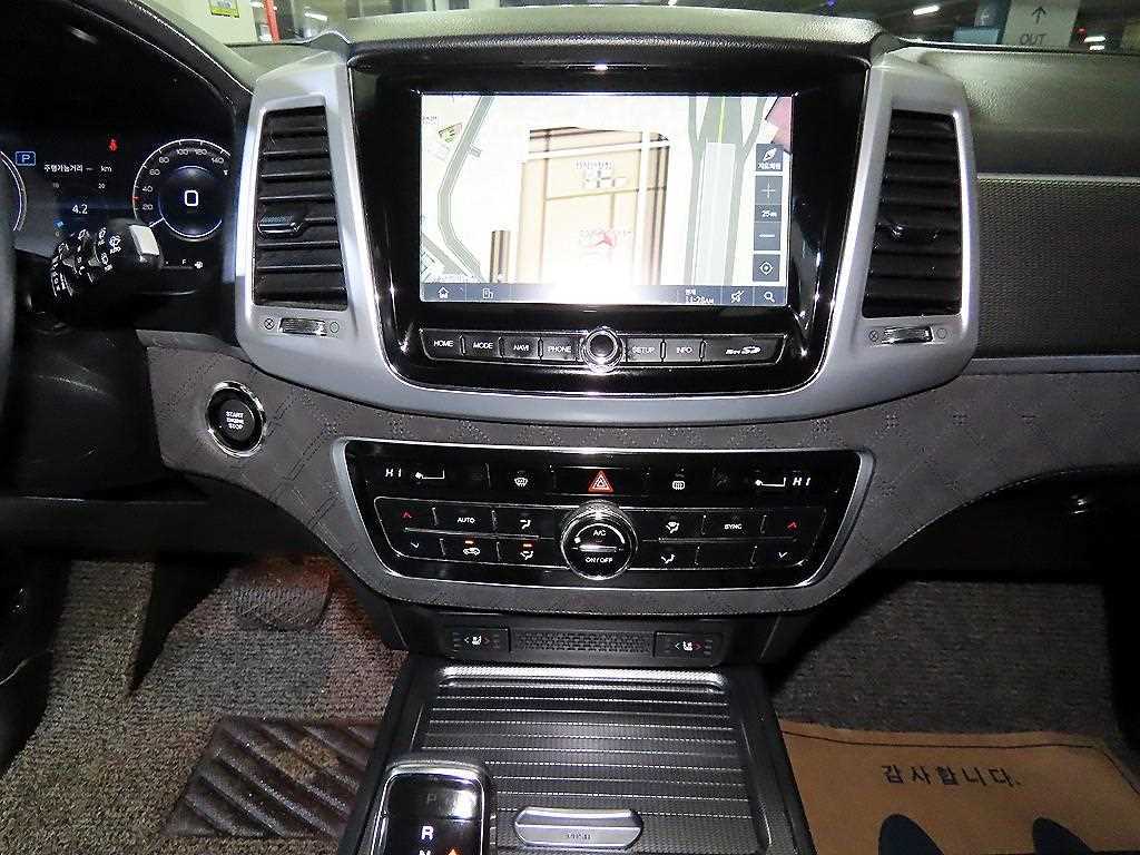 Ssangyong Rexton - Vista 11