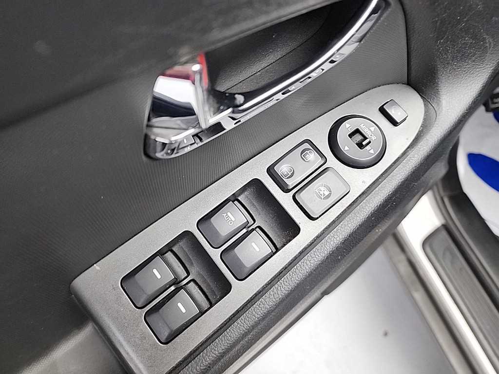 KIA Sportage 2012 Blanco - Importación desde Corea - HF Imports Iquique - Foto 17