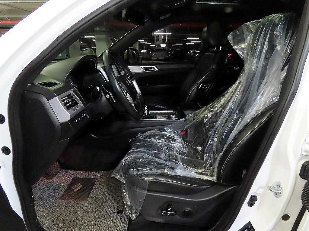 Ssangyong Rexton - Vista 6