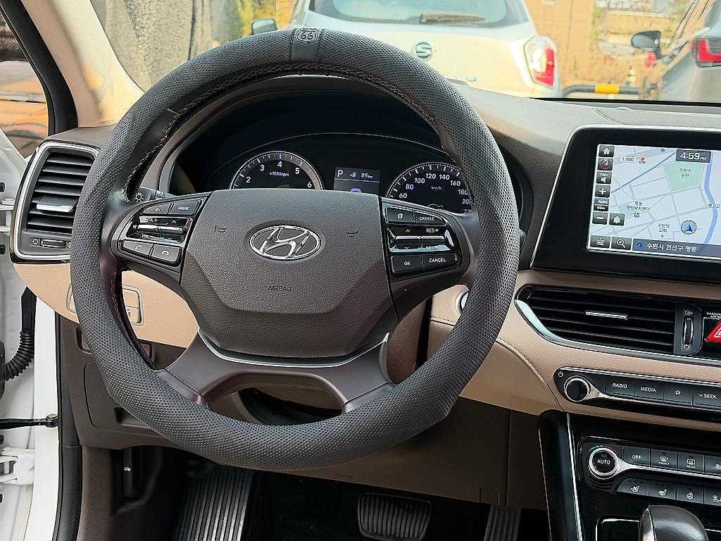 HYUNDAI Grandeur - Vista 8