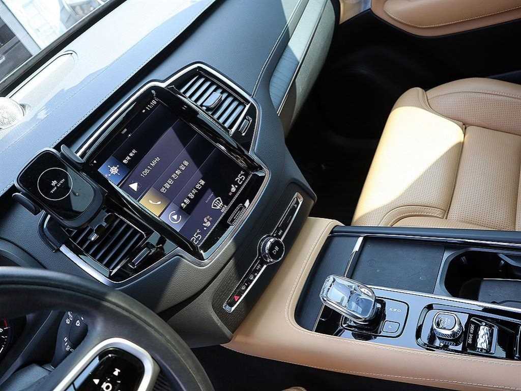 Volvo XC90 - Vista 10