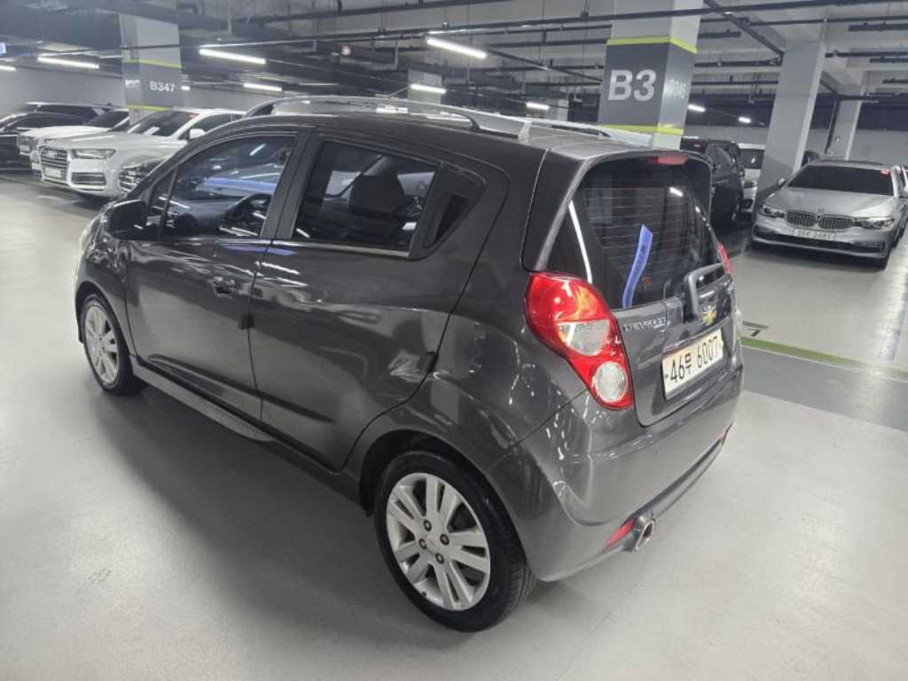 Chevrolet Spark - Vista 4