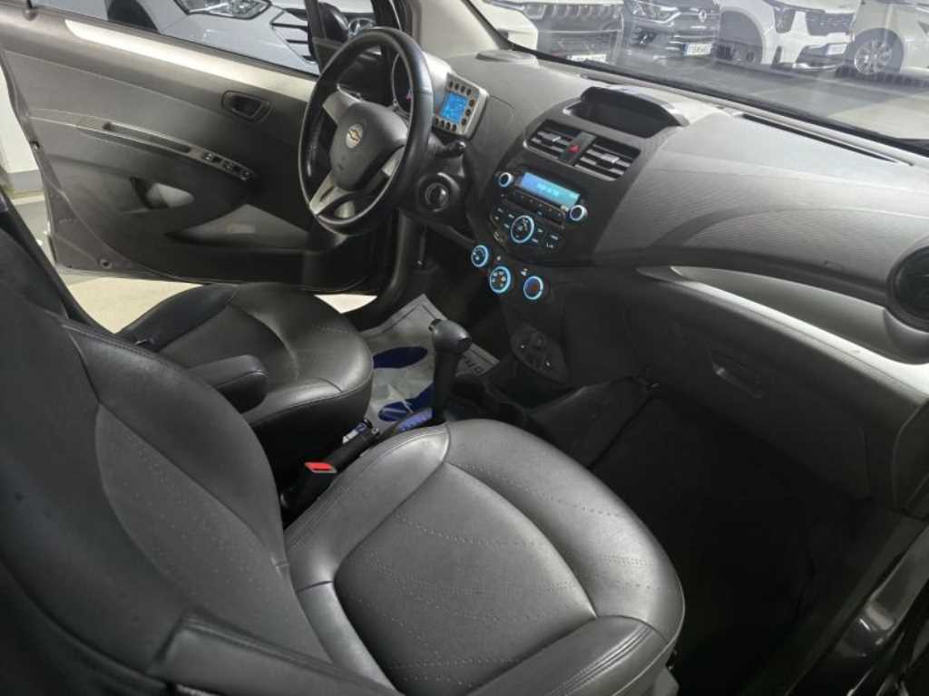 Chevrolet Spark - Vista 11