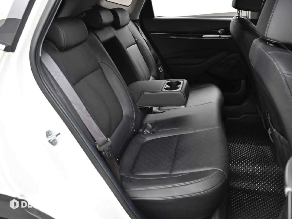 KIA Seltos - Vista 12