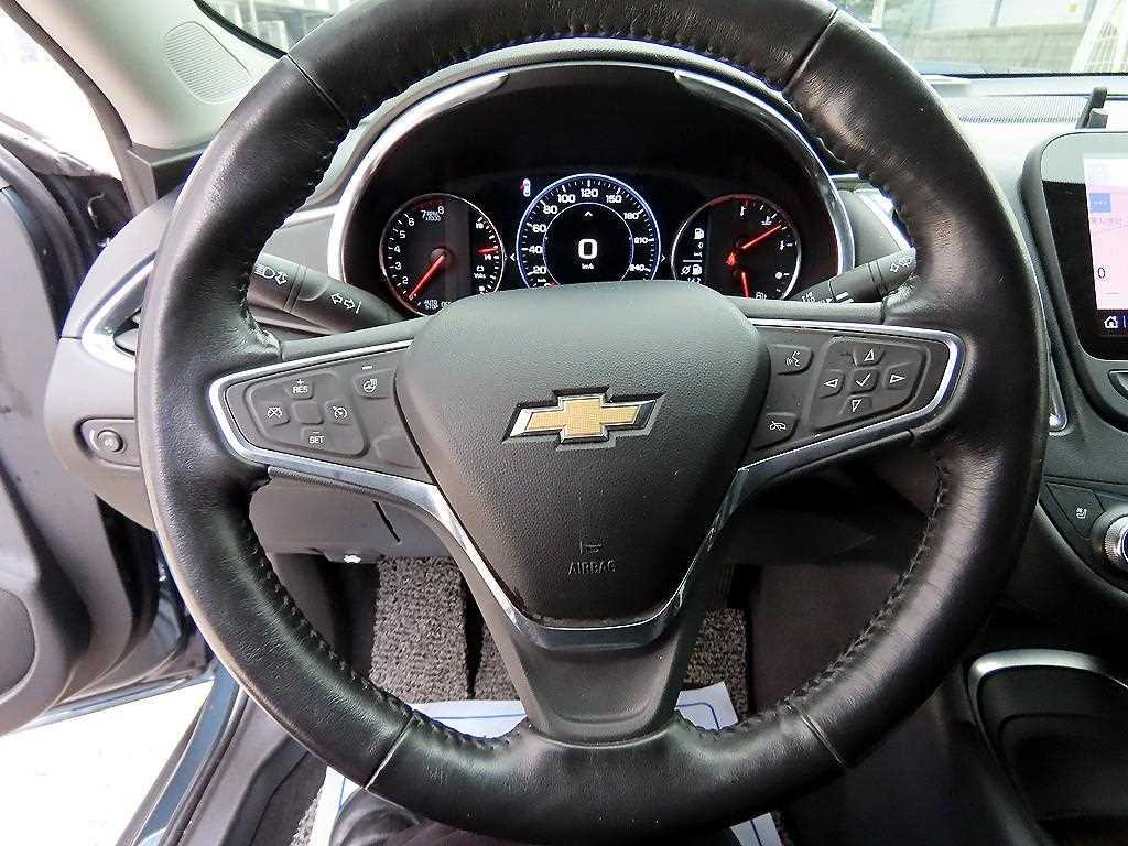 Chevrolet Malibu - Vista 8
