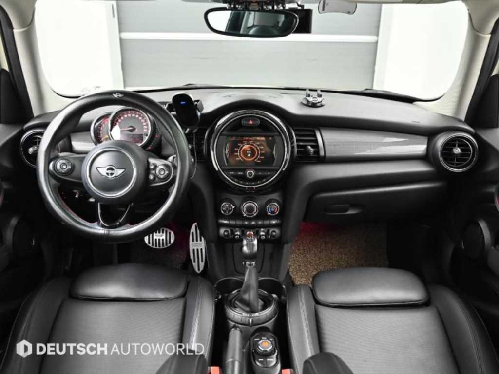 Mini Cooper - Vista 7