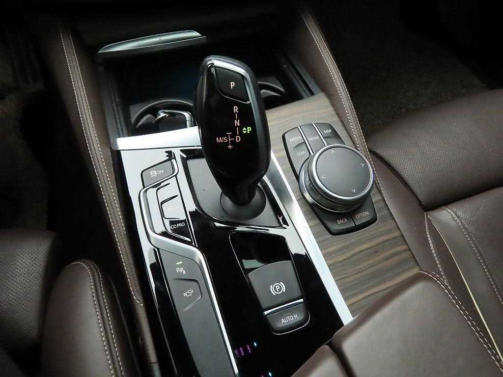 BMW 5 Series - Vista 10