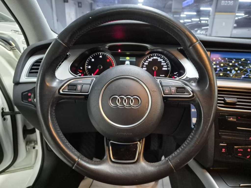 Audi A4 - Vista 10