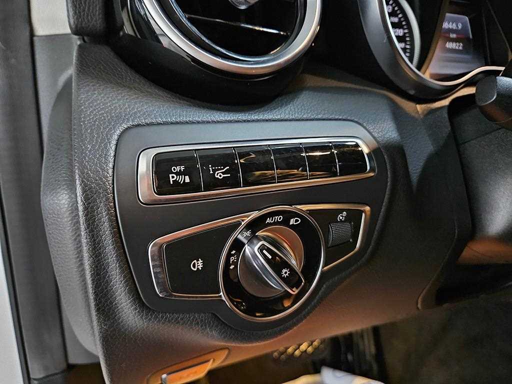 Mercedes Benz C Class 2015 Blanco - Importación desde Corea - HF Imports Iquique - Foto 13