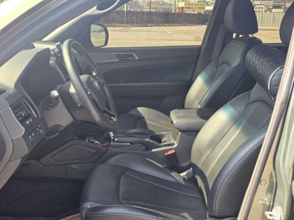 Ssangyong Rexton - Vista 11