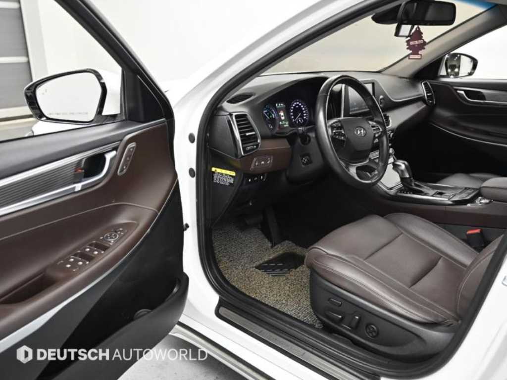 HYUNDAI Grandeur - Vista 11