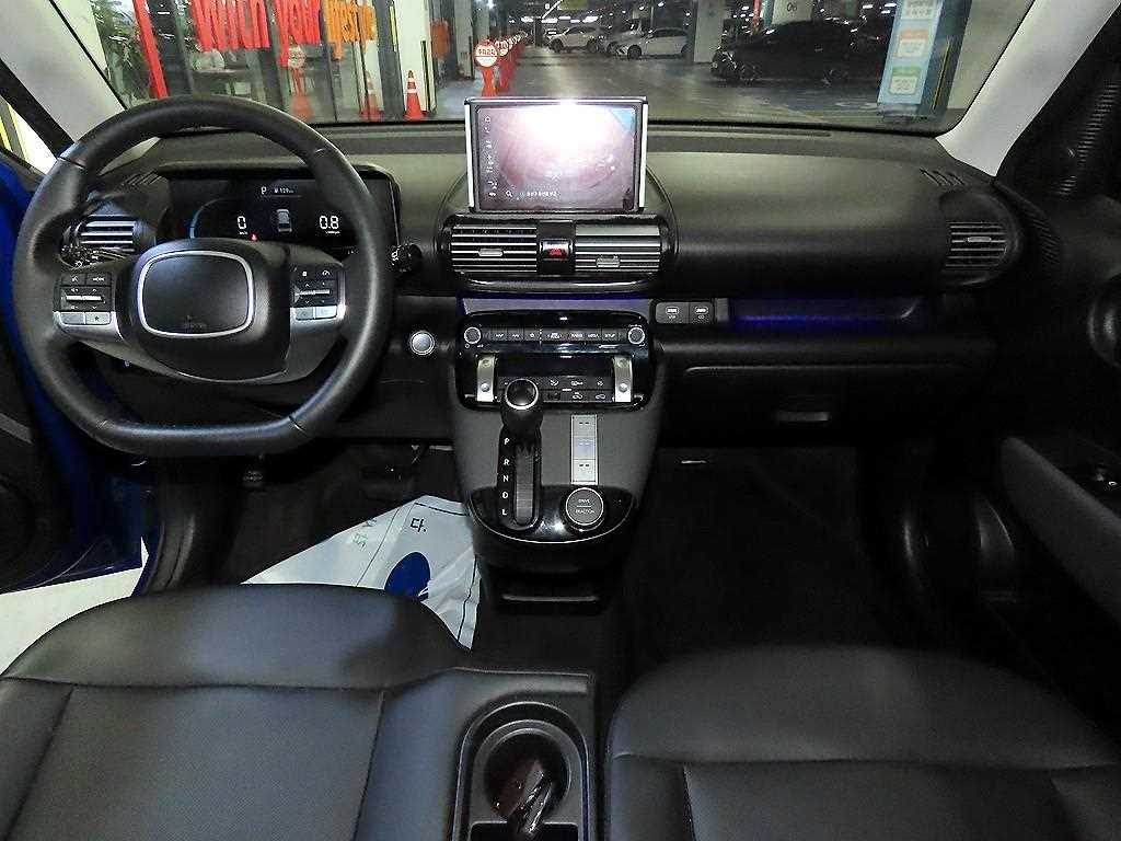 HYUNDAI Casper - Vista 10