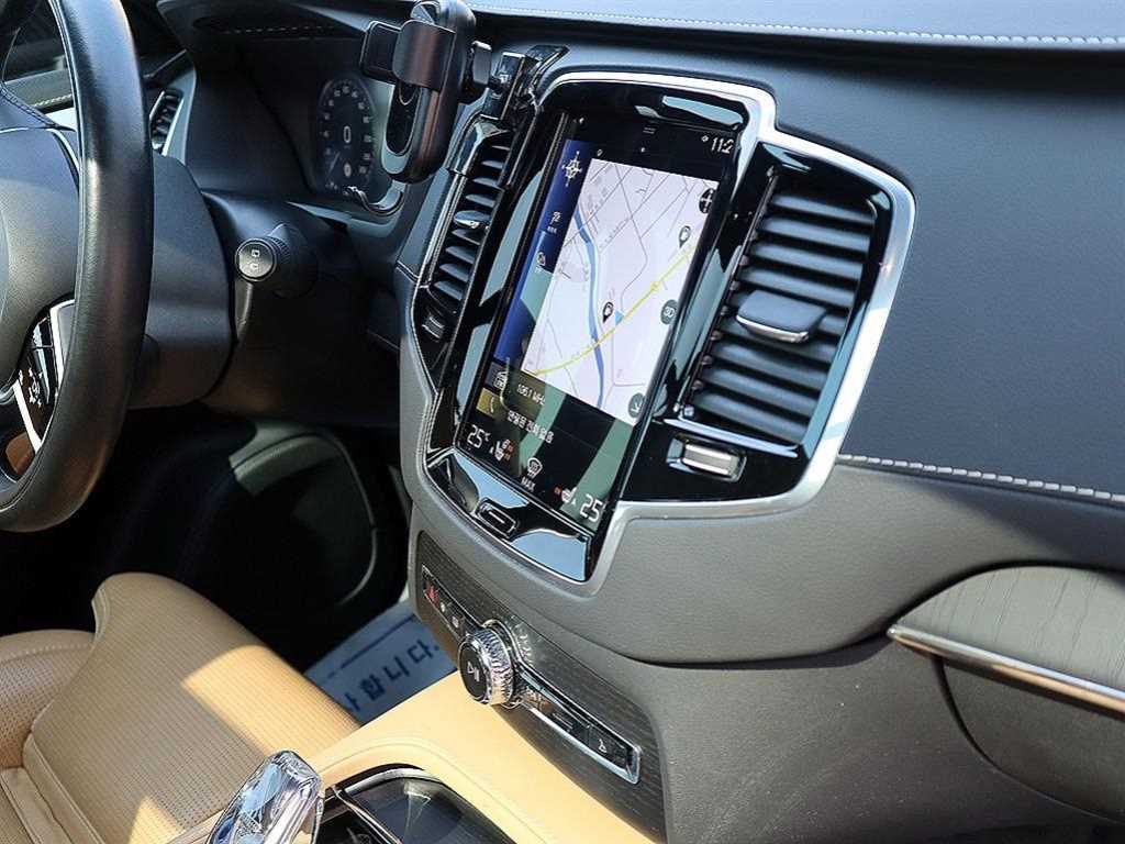 Volvo XC90 2021 Negro - Importación desde Corea - HF Imports Iquique - Foto 20