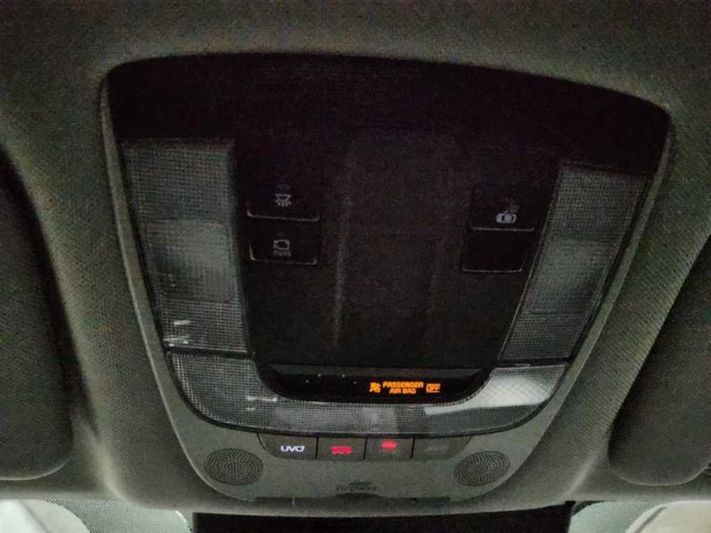 KIA Sorento - Vista 12