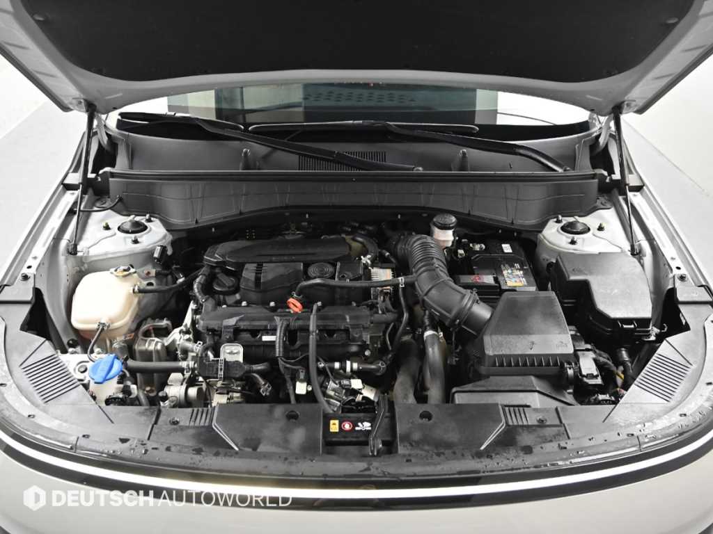 HYUNDAI Kona - Vista 6