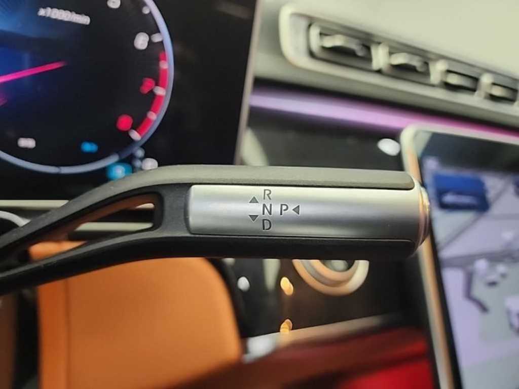 Mercedes Benz S Class - Vista 8