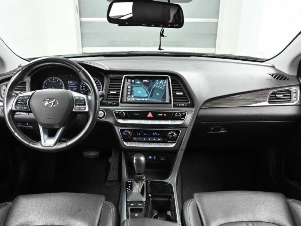 HYUNDAI Sonata - Vista 7