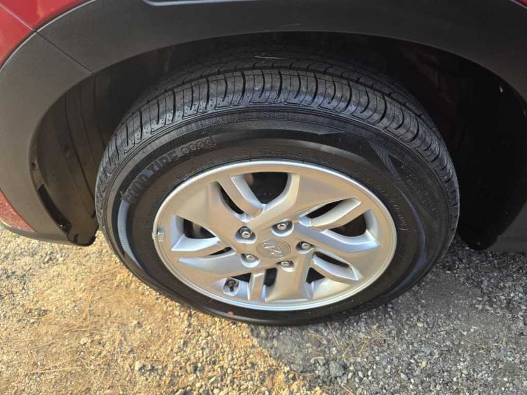 HYUNDAI Venue - Vista 7