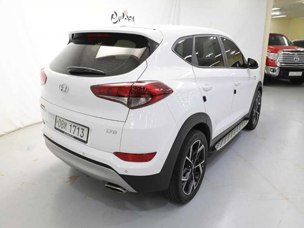 HYUNDAI Tucson - Vista 5