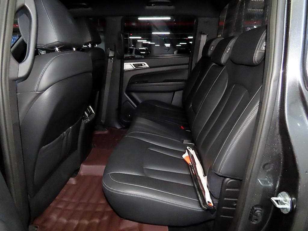 Ssangyong Rexton - Vista 12