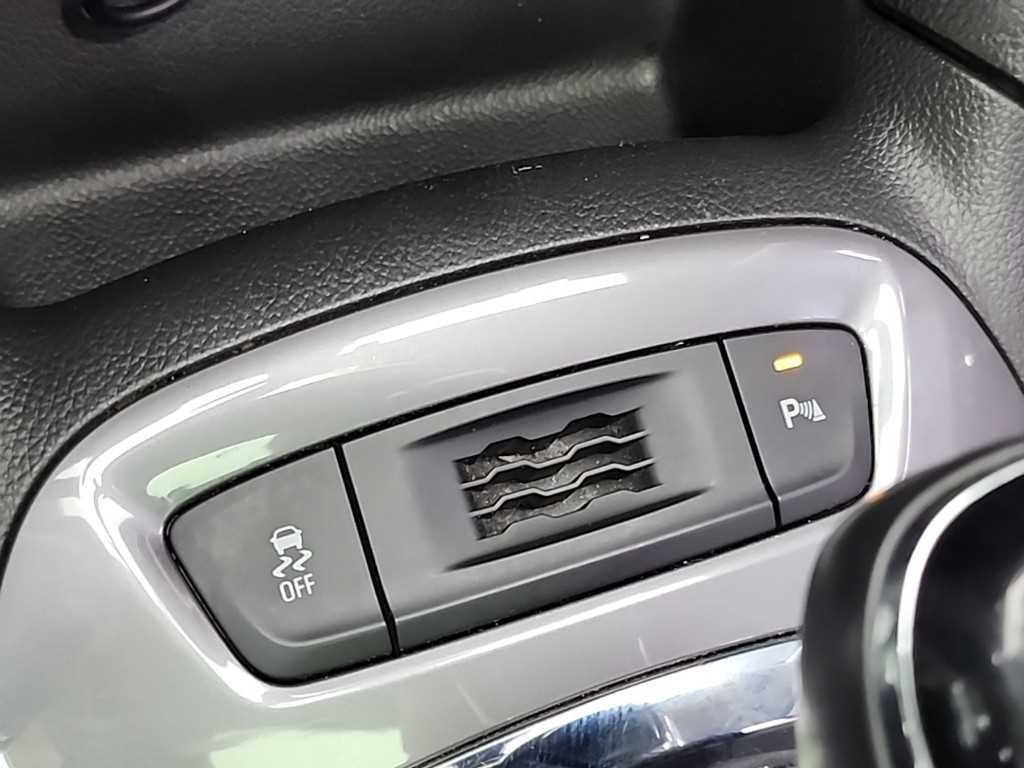 Chevrolet Cruise 2017 Blanco - Importación desde Corea - HF Imports Iquique - Foto 17