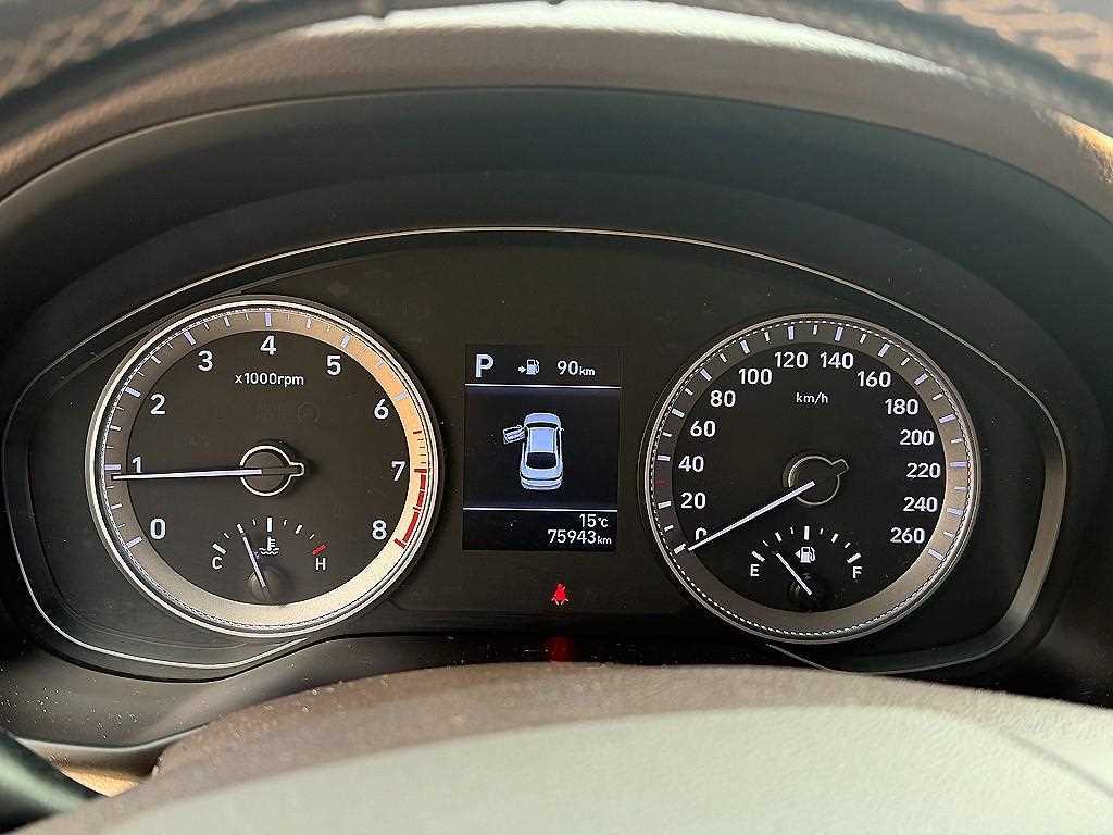 HYUNDAI Grandeur - Vista 9