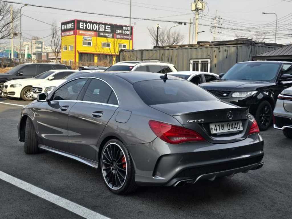 Mercedes Benz CLA Class - Vista 4