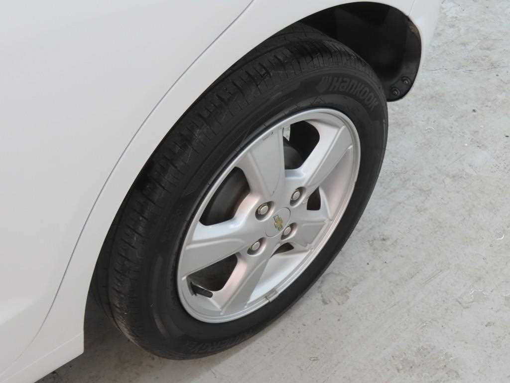 Chevrolet Spark 2017 Blanco - Importación desde Corea - HF Imports Iquique - Foto 19