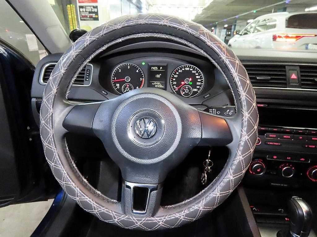 Volkswagen Jetta - Vista 8