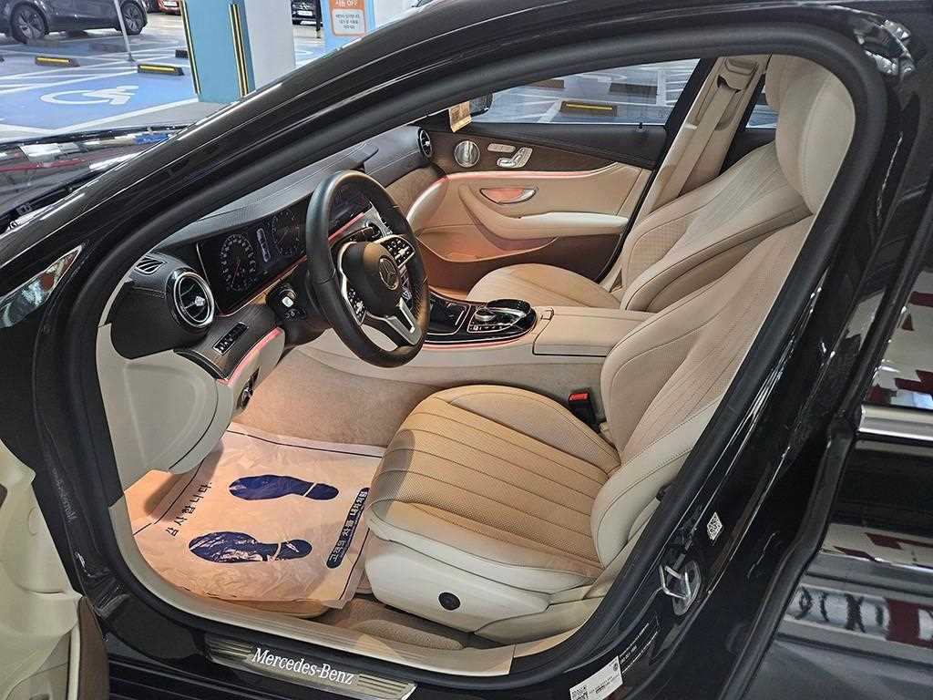 Mercedes Benz E class - Vista 6