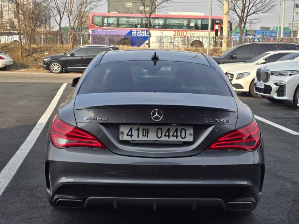 Mercedes Benz CLA Class - Vista 5