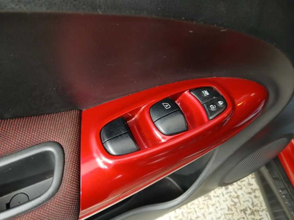 Nissan Juke - Vista 10