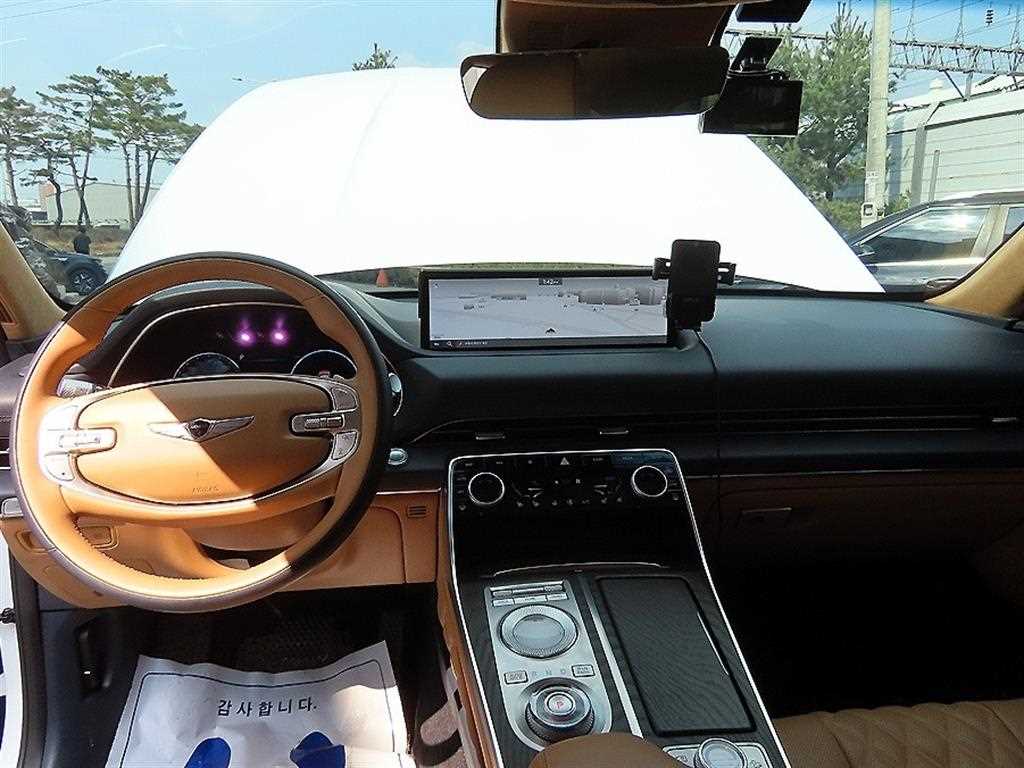 Genesis GV80 - Vista 7