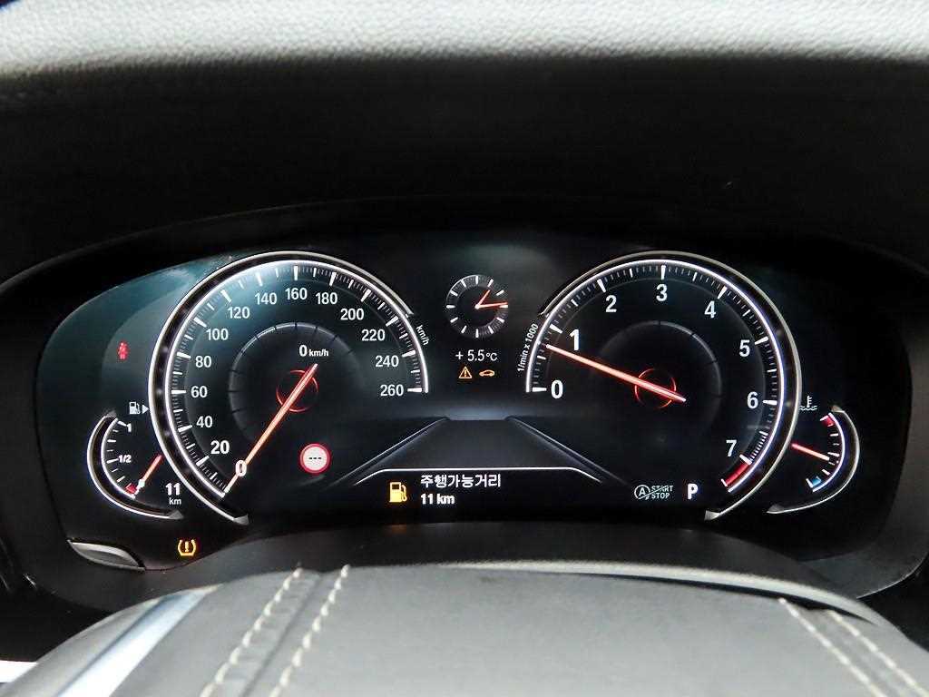 BMW 5 Series - Vista 5