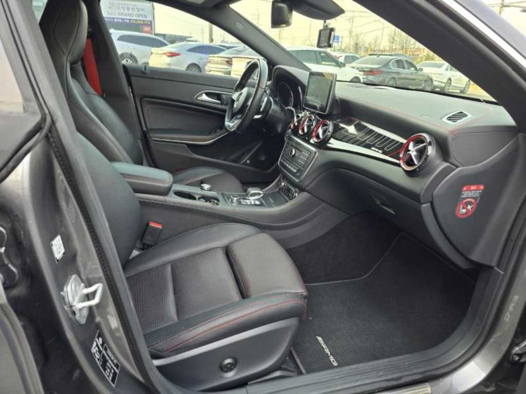 Mercedes Benz CLA Class - Vista 7