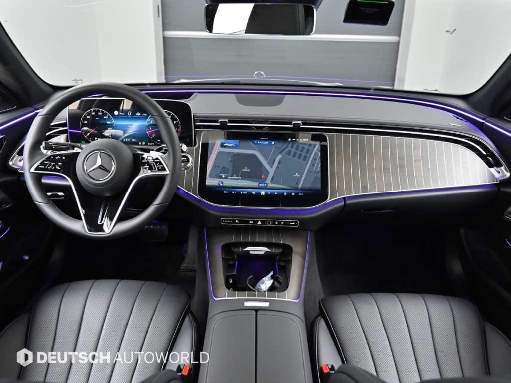 Mercedes Benz E class - Vista 7