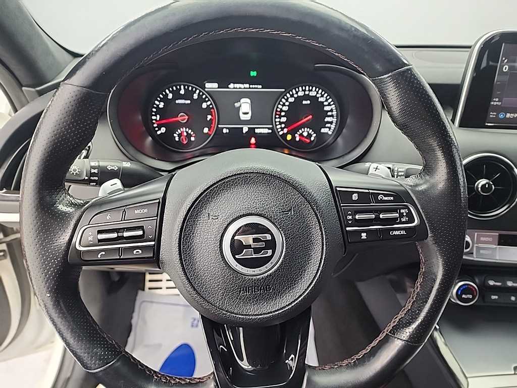 KIA Stinger - Vista 9